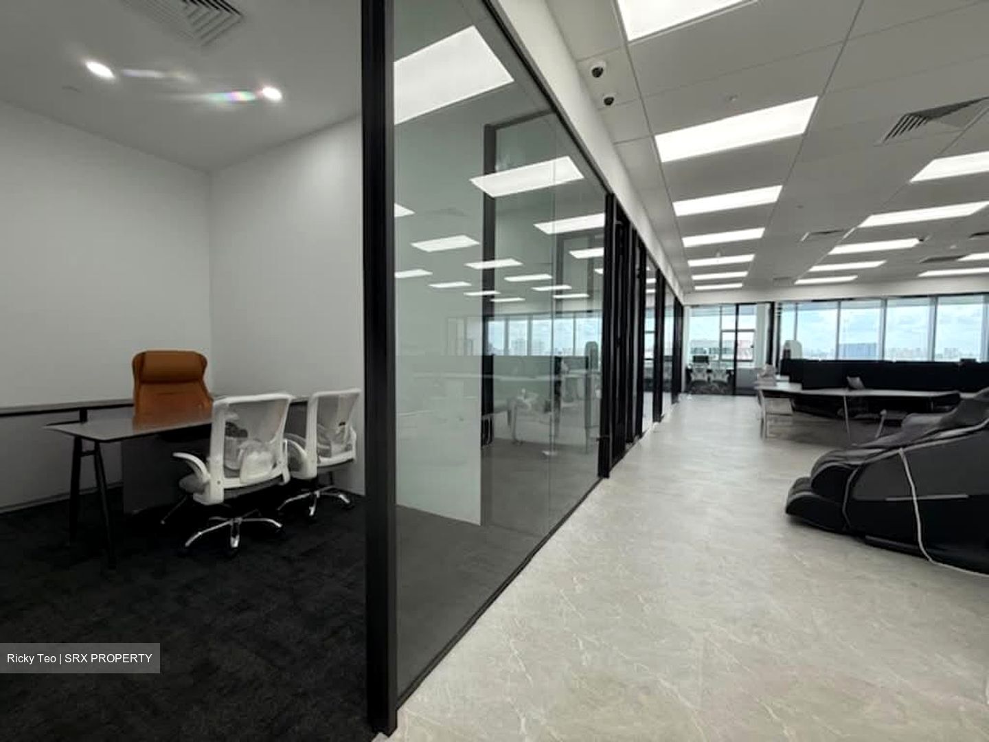 Kallang Way (D13), Factory #536391801